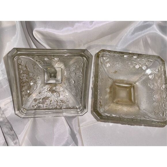 Vintage Depression glass dish lid Westmoreland needs help - Picture 6 of 13